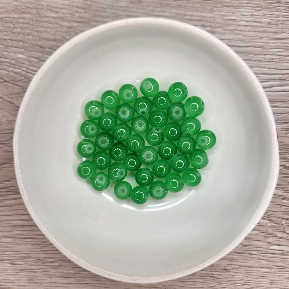 Green Glass Beads 8mm Round 40 Bead Count #55